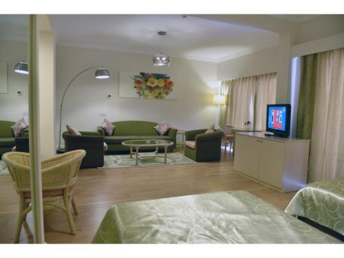 Jasmine Court Hotel & Casino