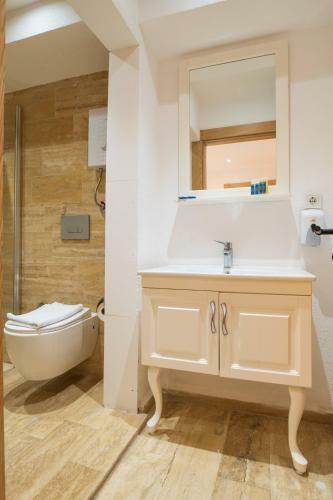 Mare Marin Boutique Hotel