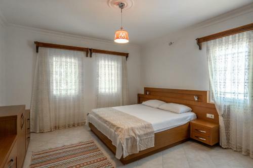 Peaceful 4br Villa W/ac&balcony 10 Min To Seaside
