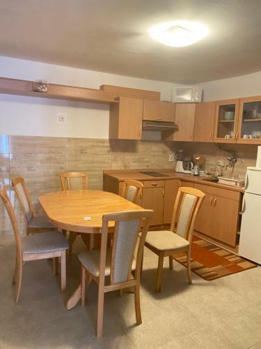 Apartments Otok
