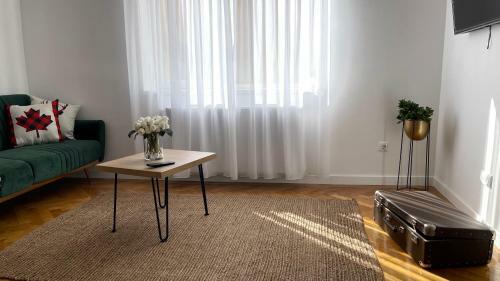 Maple Lodge Apartments