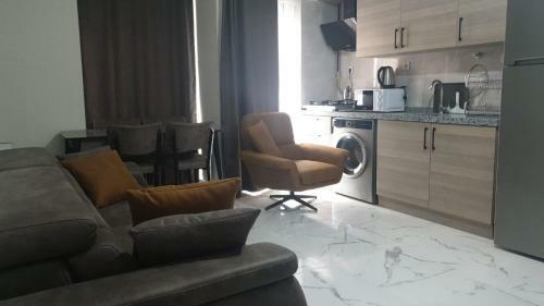Noor Family Apartments