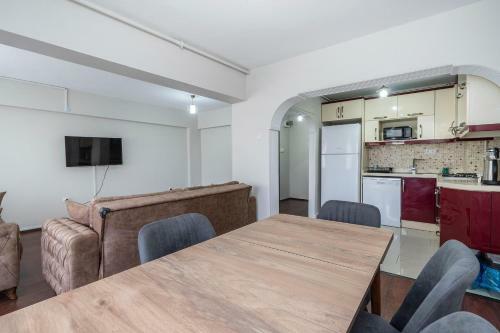 Downtown Bursa 2 Bdrm Apartment