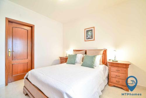 Apartamento Moradia Pereira Com Piscina