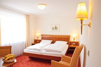 Hotel Am Schlosspark Zum Kurf�rst