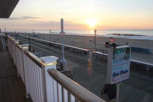 Safari Motel Boardwalk