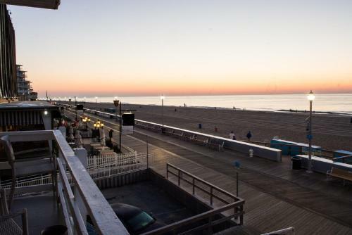 Safari Motel Boardwalk