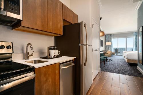 Hotel Quality Inn & Suites Beachfront