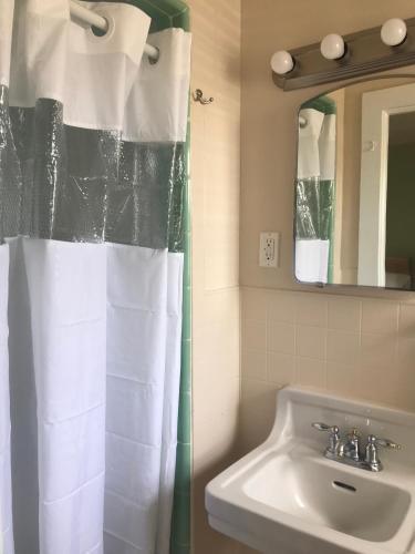 Ocean Lodge Hotel & Apartments