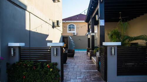 Apartamento Modern Condo, Great Location!