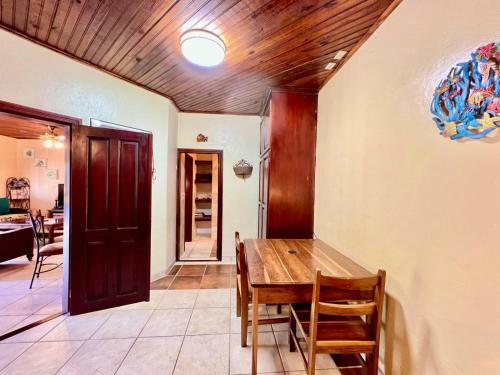 Apartamento Hermit Crab Villa 3b @sunset Villas, West End.