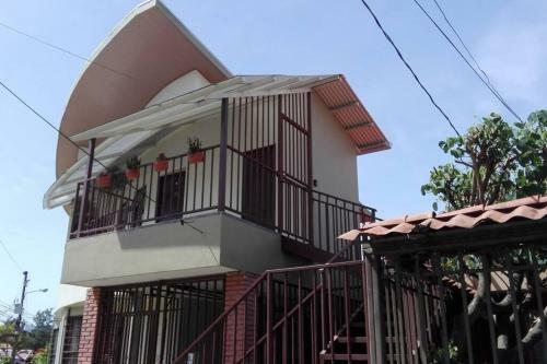 Bonito Apartamento Al Este De San Jos�.