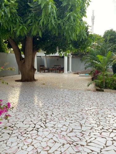 Hostal Queen Zee Garden Apartments