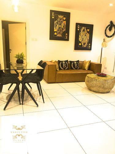 The Executive Luxury Apartment@ 2bedroom Embassy Gardens