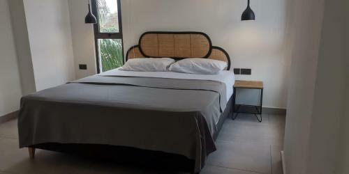 Luxurious 2 Bedroom Apartment Space