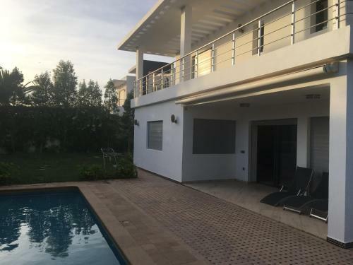 Stylish 4 Bedrooms Villa With Swimming Pool Ref Hi41054