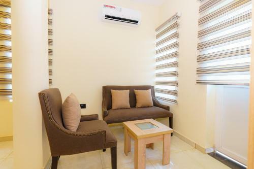 Hotel Zuma Rock Resort