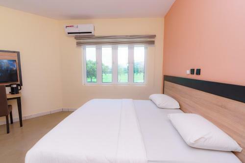 Hotel Zuma Rock Resort