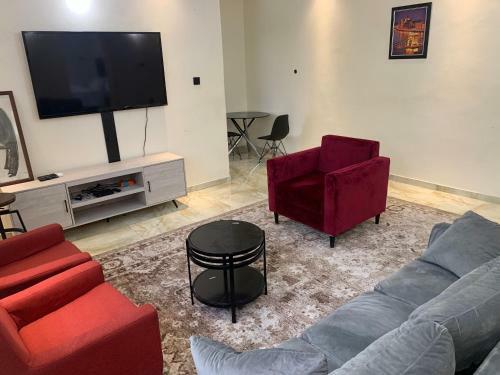 Gray House Apartment In Lekki