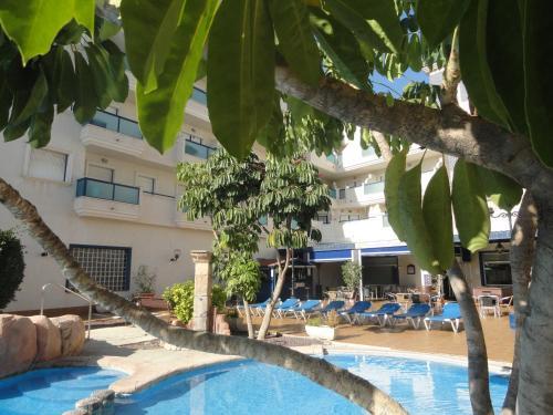 Playamarina II Aparthotel Cabo Roig