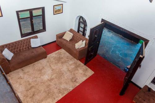 Home Away From Home; 5 Bedroom House With A Pool