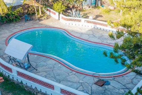 Home Away From Home; 5 Bedroom House With A Pool