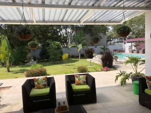 Cheerful 4 Bedroom Villa With Pool