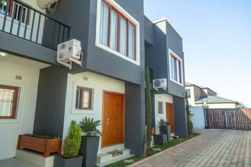 Grayville Apartments