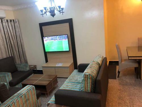Luxury 2 Bedroom Apartment Away From Home