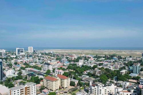Upscale 3 Bedroom High-rise Apartment In V/island