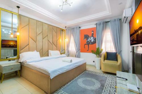 Cheerful & Colourful 3bedroom Apartment
