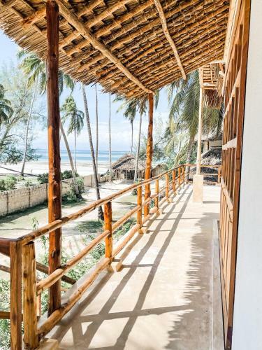 Villa Nakupenda With Pool And Ocean View