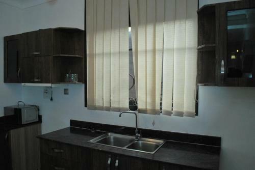 Jacuzzi City Home