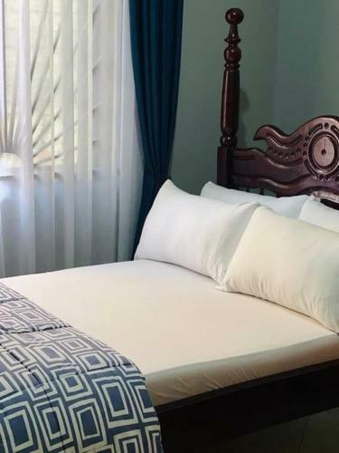 Manzi Home 2 Bedroom 2 Bath