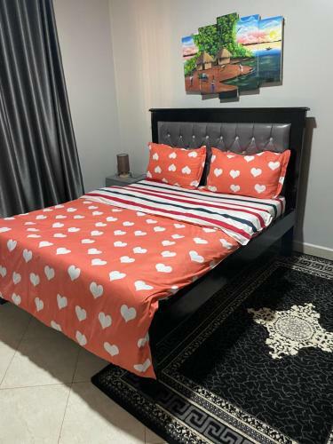 Apartamento Jd Peace Apt Munyonyo With Wifi Netflix/dstv