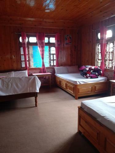 Moktan Lakpa's Homestay