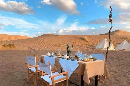 Dunhuang International Luxury Camping