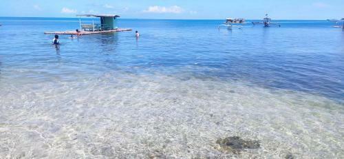 Hotel Golden Kirins Beach Resort