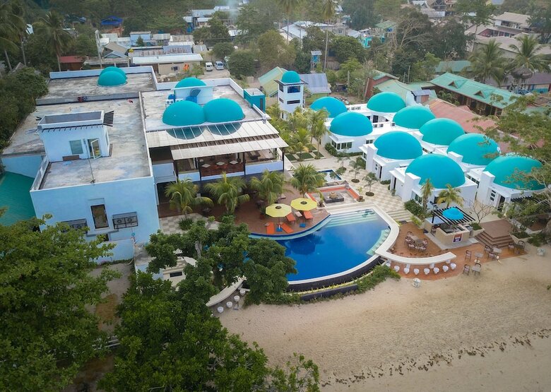 Hotel Weekends El Nido Beach Resort