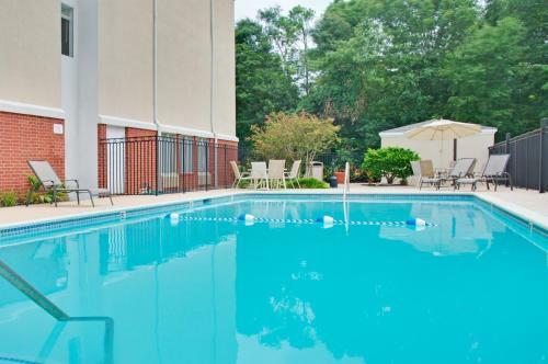 Holiday Inn Express Hotel & Suites Livingston