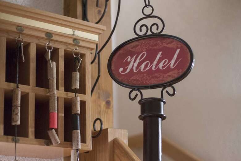 Hotel Le Bonheur Dans Le Pr�