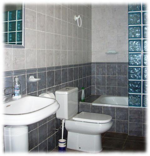 Hostal Centro Ornitol�gico El Primillar