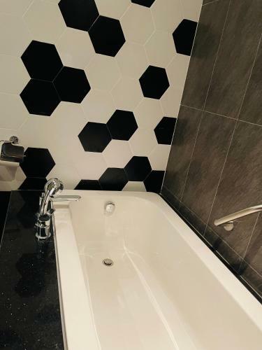 Apartamento H� Mai Citadin Homestay H? Long