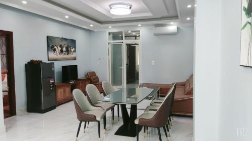 Hostal Cezzon(rau M� Pha)