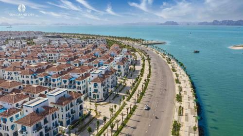 Villa Feria 5pn-b�i Ch�y H? Long