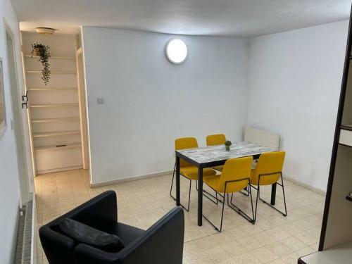Apartamento [kosher Only] Huge Jerusalem Ramot Forest Flat