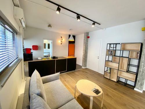 Allenby 14 - By Beach Apartments Tlv