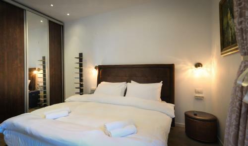 Luxury Levontin Apartment Near Rothschild