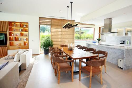 Oe Private Pool 4 Bedrooms Luxury Villa