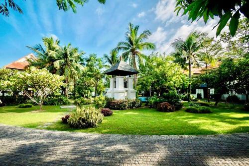 Charming 4 Bedrooms Villas With Few Step To Beach